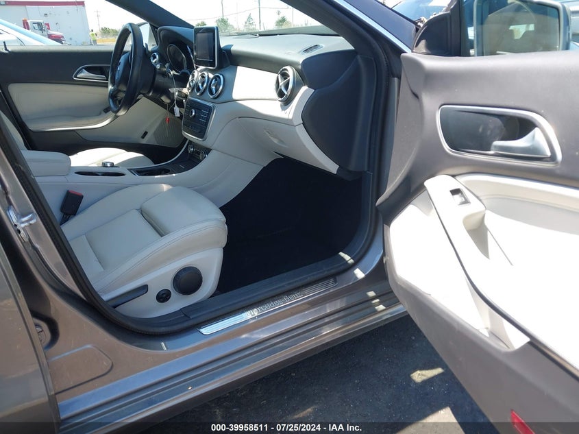 2016 Mercedes-Benz Cla 250 VIN: WDDSJ4EB5GN371925 Lot: 39958511