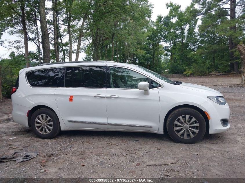 2019 Chrysler Pacifica Touring L VIN: 2C4RC1BG0KR561225 Lot: 39958532