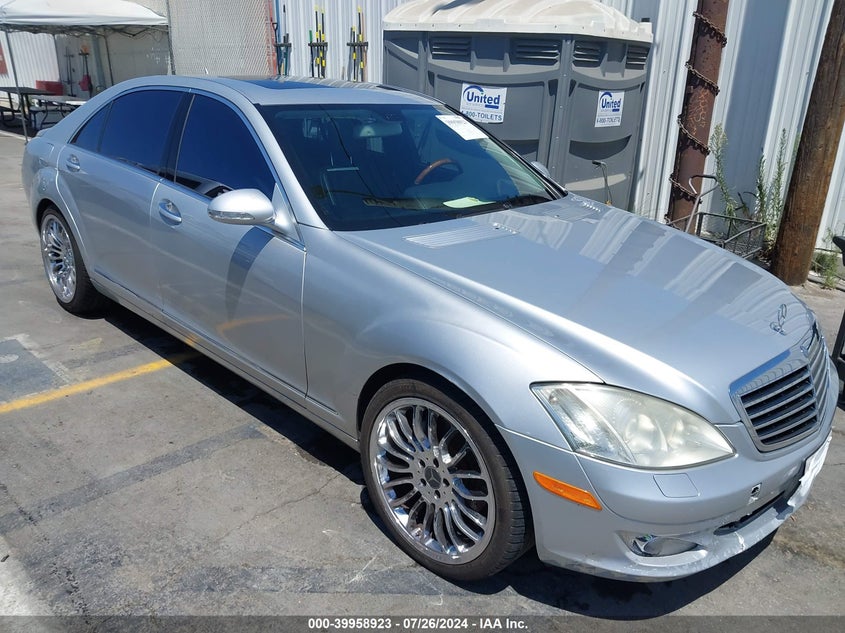 2007 Mercedes-Benz S 550 VIN: WDDNG71X67A105917 Lot: 39958923
