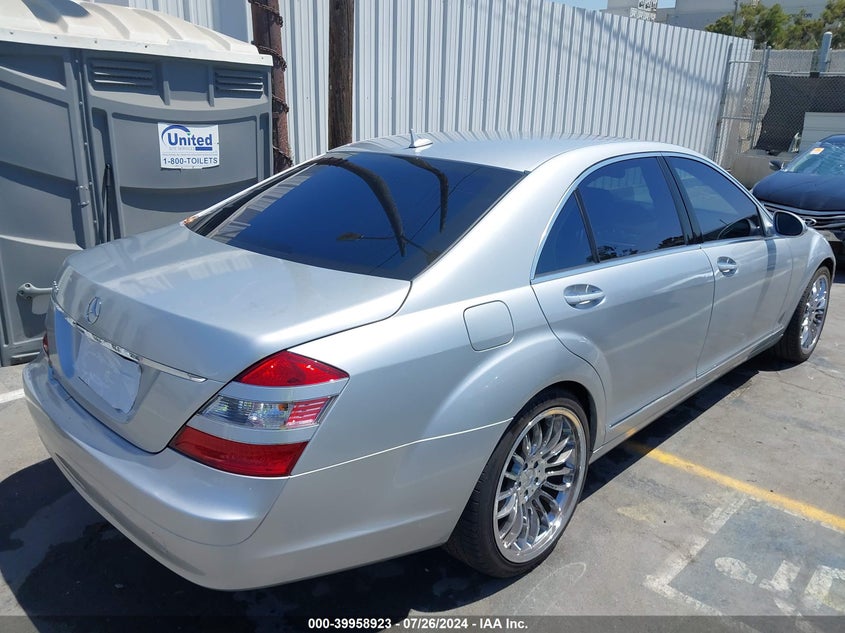 2007 Mercedes-Benz S 550 VIN: WDDNG71X67A105917 Lot: 39958923
