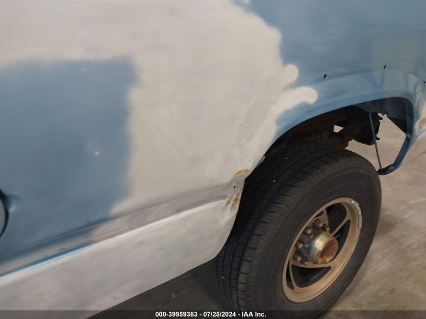 1996 Chevrolet Gmt-400 K2500 VIN: 1GCGK29R6TE212172 Lot: 39959383