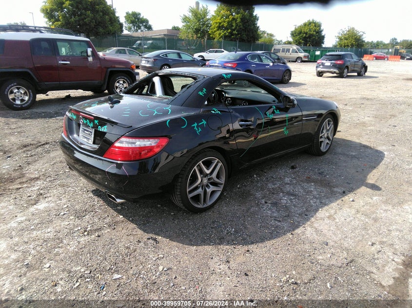 2015 Mercedes-Benz Slk 250 250 VIN: WDDPK4HA5FF097334 Lot: 39959705
