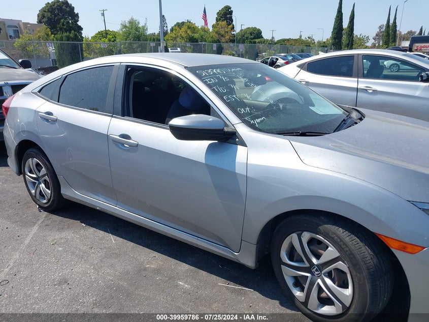 VIN 2HGFC2F53JH507845 2018 HONDA CIVIC LX