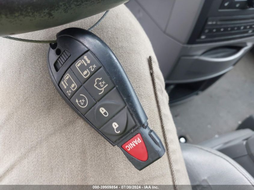 2008 Chrysler Town & Country Touring VIN: 2A8HR54P28R653193 Lot: 39959854