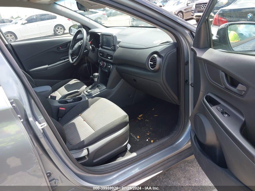 VIN KM8K22AA4KU353063 2019 HYUNDAI KONA SEL