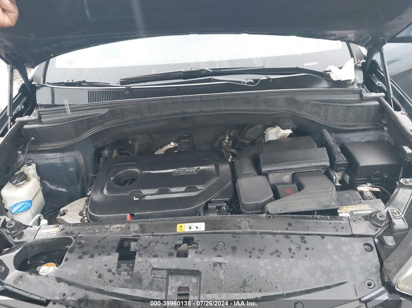 2017 Hyundai Santa Fe Sport 2.4L VIN: 5NMZU3LB3HH010382 Lot: 39960135