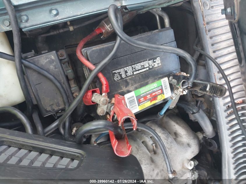 2001 Kia Sportage Ex/Limited VIN: KNDJB723315032590 Lot: 39960142