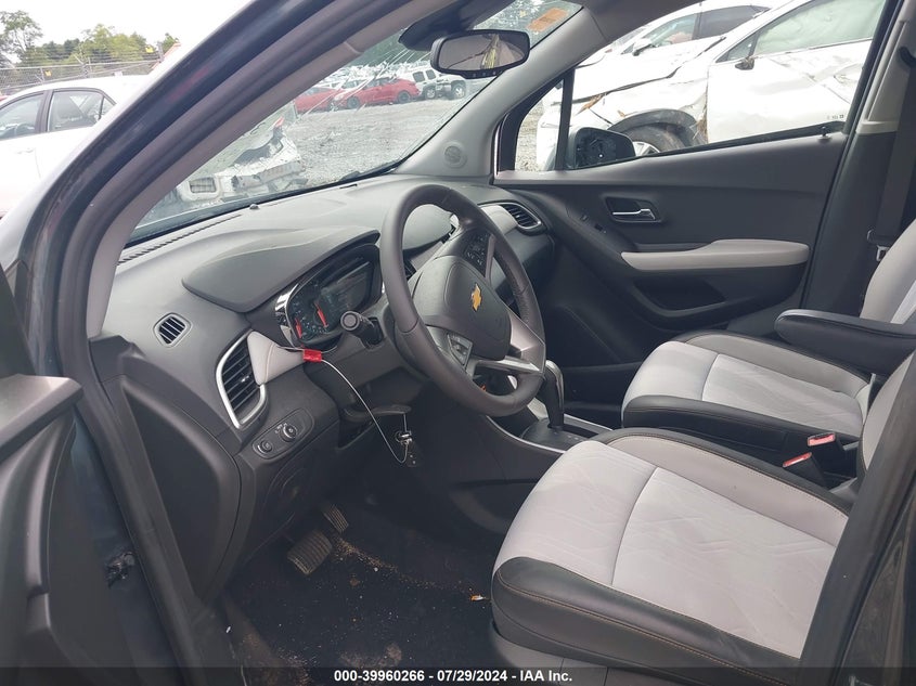 VIN KL7CJPSM5NB540505 2022 CHEVROLET TRAX AWD LT