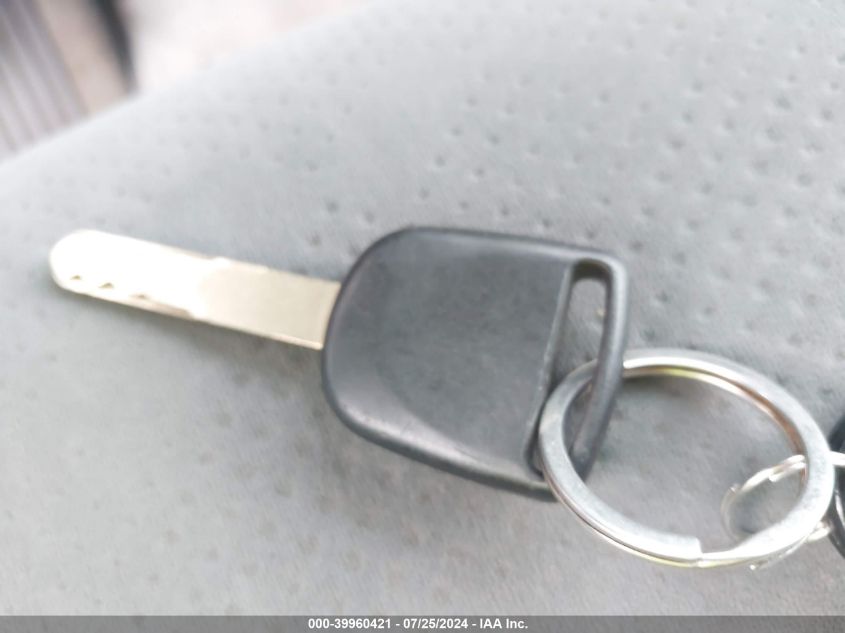 2005 Honda Odyssey Lx VIN: 5FNRL38255B007752 Lot: 39960421