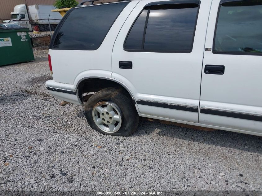 1997 Chevrolet Blazer VIN: 1GNDT13W6V2132553 Lot: 39960580