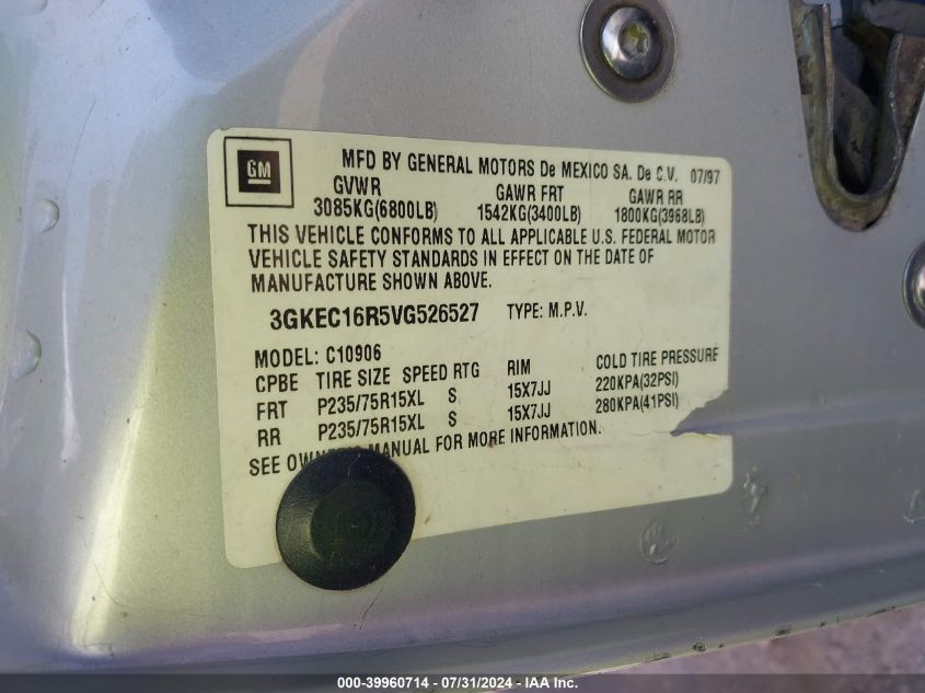 1997 GMC Suburban 1500 Sl VIN: 3GKEC16R5VG526527 Lot: 39960714