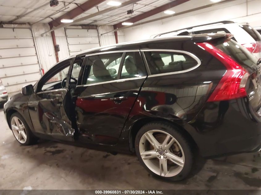 2017 Volvo V60 T5 Premier VIN: YV140MEK1H1364253 Lot: 39960831