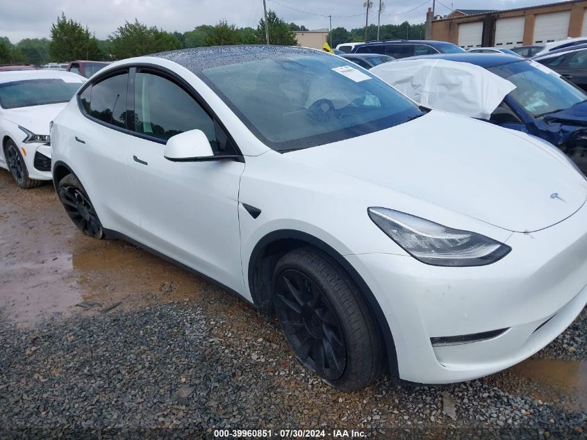 7SAYGDEE7NF567781 2022 TESLA MODEL Y - Image 1