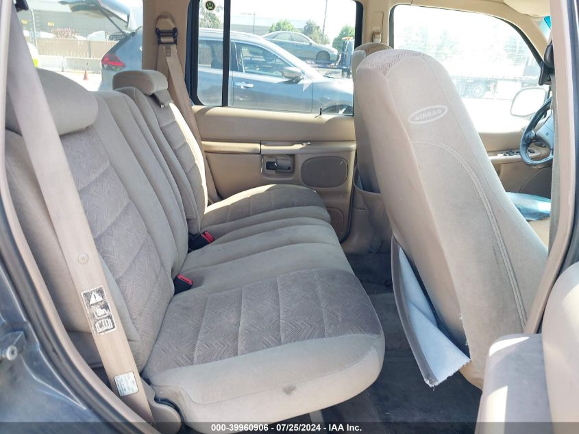 2000 Ford Explorer Xlt VIN: 1FMDU73E2YUA45835 Lot: 39960906