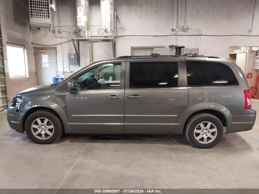 2010 Chrysler Town & Country Touring Plus VIN: 2A4RR8DX6AR330424 Lot: 39960987