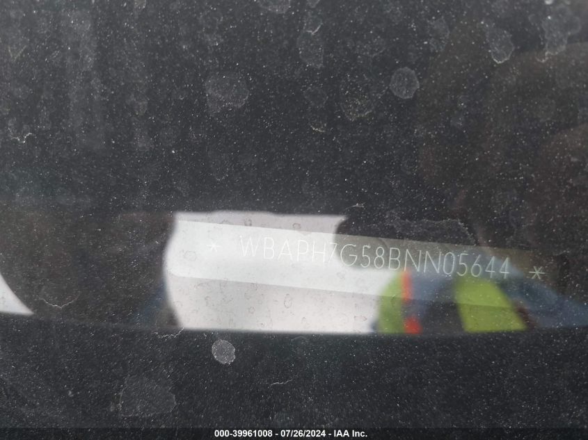 2011 BMW 328I VIN: WBAPH7G58BNN05644 Lot: 39961008