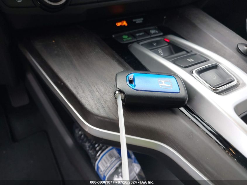 2018 Honda Clarity Plug-In Hybrid VIN: JHMZC5F16JC015709 Lot: 39961077