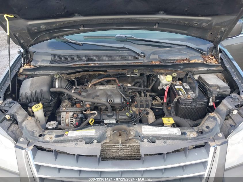 2010 Chrysler Town & Country Touring VIN: 2A4RR5D15AR241115 Lot: 39961421