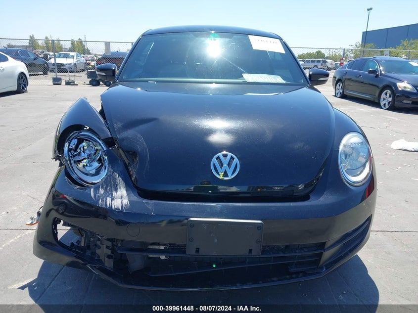 2015 VOLKSWAGEN BEETLE 1.8T CLASSIC - 3VWF17AT0FM612016