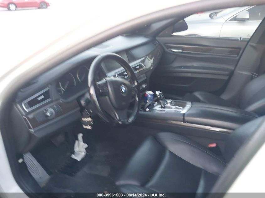 2012 BMW 740 I VIN: WBAKA4C57CC613589 Lot: 39961503