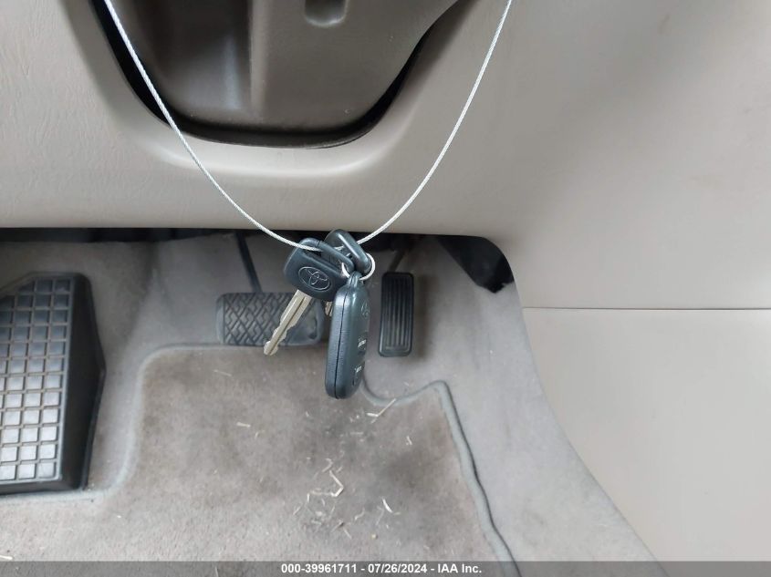 2005 Toyota Corolla Le VIN: 1NXBR32E05Z454205 Lot: 39961711