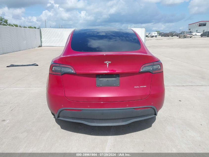 2022 Tesla Model Y Long Range Dual Motor All-Wheel Drive VIN: 7SAYGDEE2NF370890 Lot: 39961984