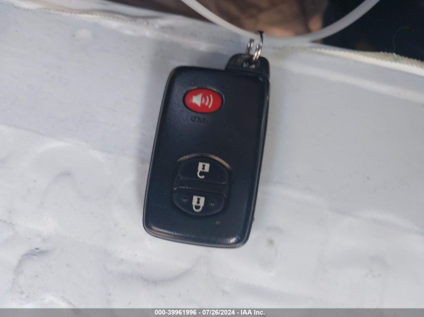 2013 Toyota Prius Two VIN: JTDKN3DU0D5552941 Lot: 39961996