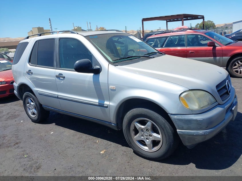 1999 Mercedes-Benz Ml 320 VIN: 4JGAB54E8XA126351 Lot: 39962020