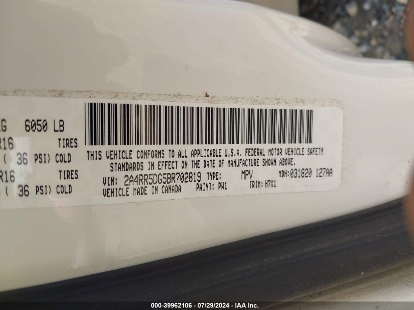 2011 Chrysler Town & Country Touring VIN: 2A4RR5DG5BR702819 Lot: 39962106