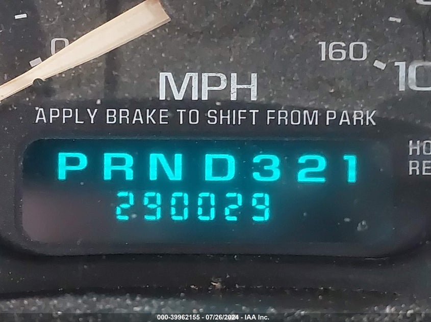 2002 Chevrolet Suburban 1500 Lt VIN: 1GNEC16Z72J105583 Lot: 39962155