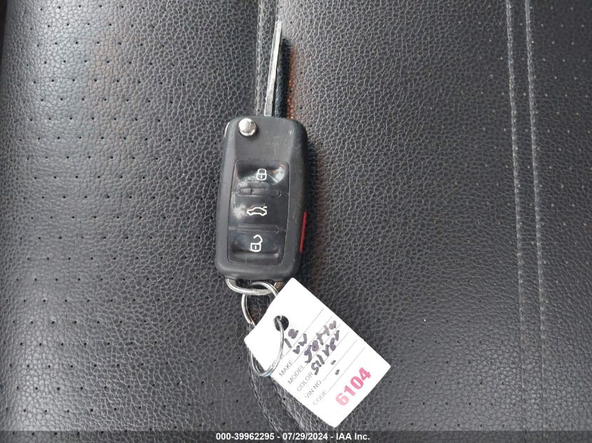 2012 Volkswagen Passat 2.5L Se VIN: 1VWBP7A37CC011504 Lot: 39962295