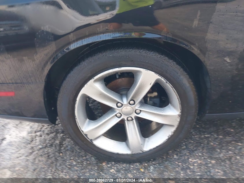 2015 Dodge Challenger R/T VIN: 2C3CDZAT0FH910691 Lot: 39962729