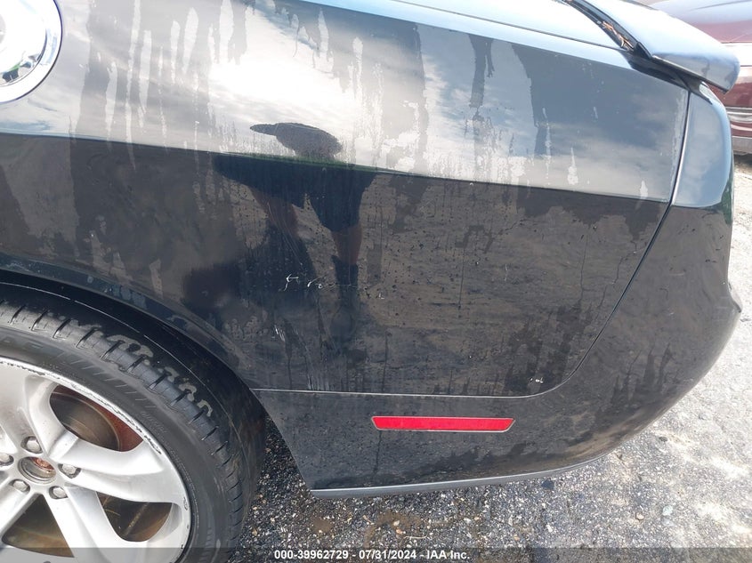 2015 Dodge Challenger R/T VIN: 2C3CDZAT0FH910691 Lot: 39962729