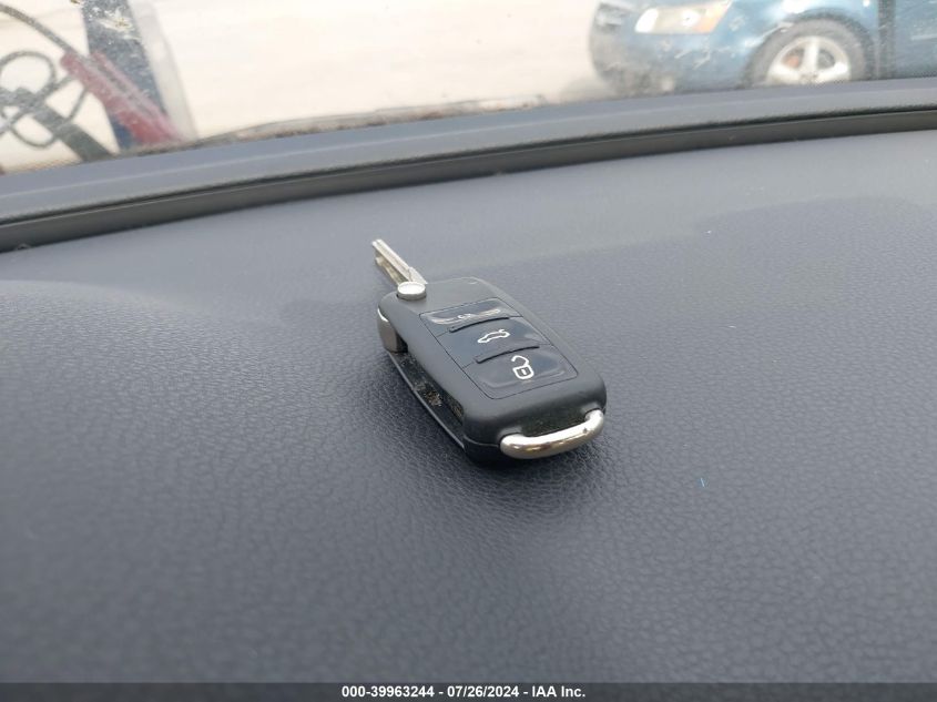 2014 Volkswagen Passat 1.8T Wolfsburg Edition VIN: 1VWAT7A33EC113389 Lot: 39963244