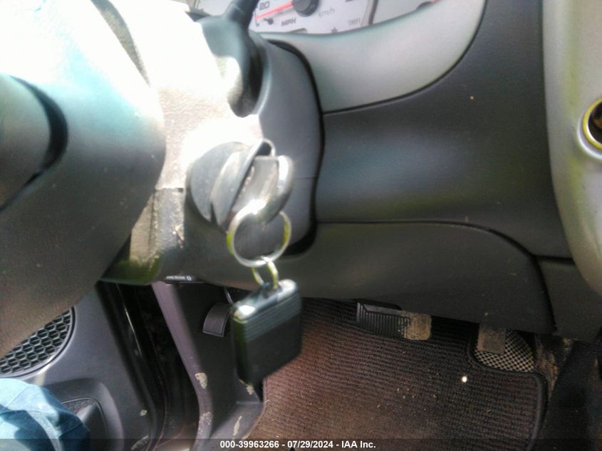 2001 Ford Explorer Sport Trac VIN: 1FMZU67E01UC81108 Lot: 39963266