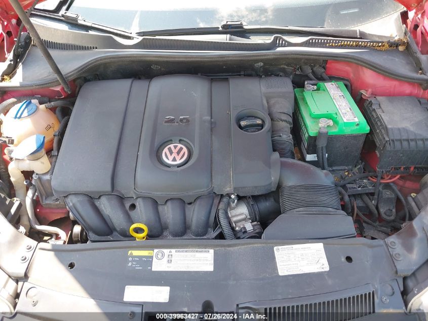 2014 Volkswagen Golf 2.5L VIN: WVWDB7AJ9EW002801 Lot: 39963427