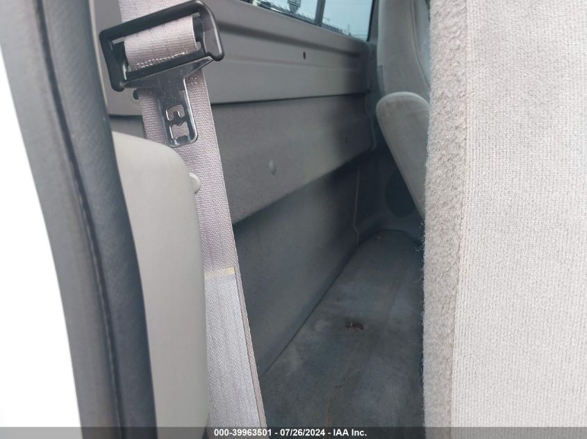 1998 Ford F-150 Lariat/Xl/Xlt VIN: 1FTZF07W2WKA17704 Lot: 39963501