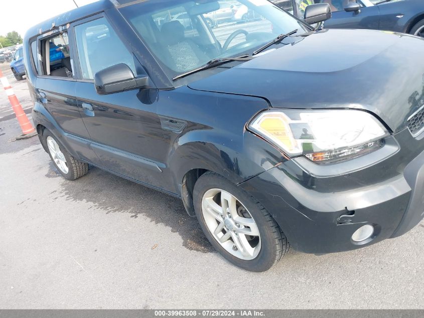 2010 Kia Soul +/!/Sport VIN: KNDJT2A2XA7103829 Lot: 39963508