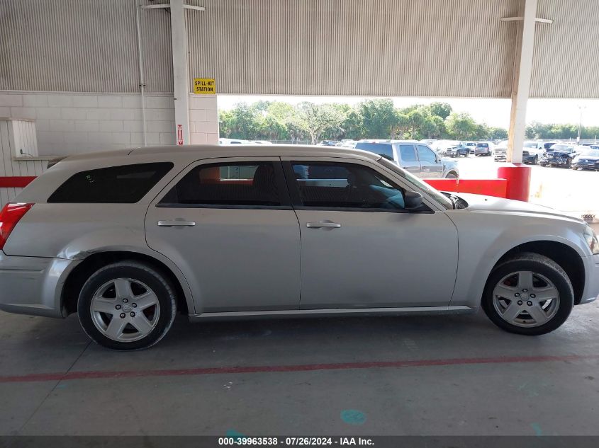 2005 Dodge Magnum Sxt VIN: 2D4FV48V65H153118 Lot: 39963538
