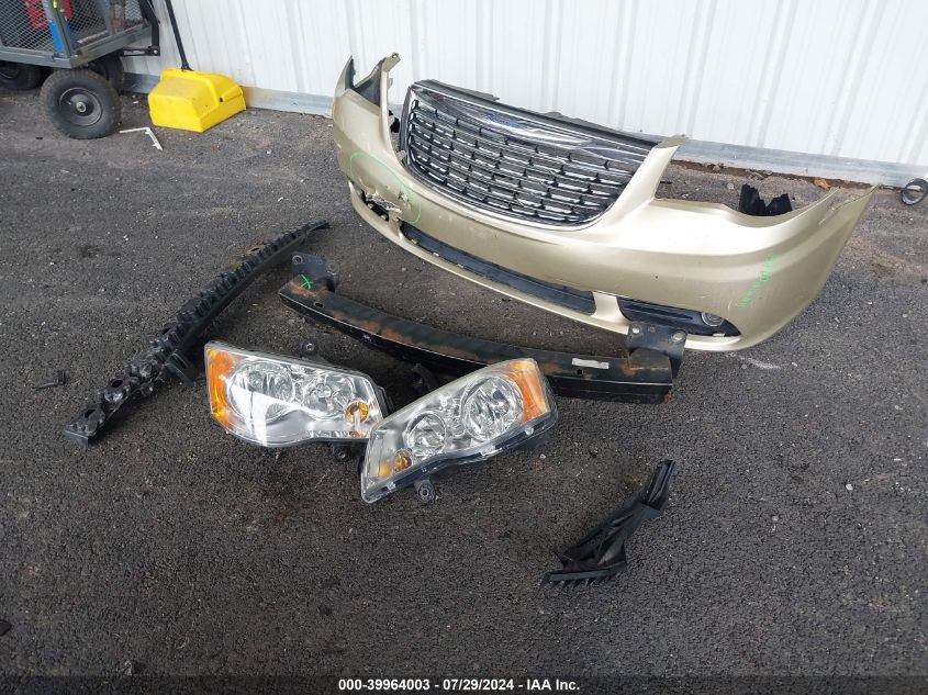 2012 Chrysler Town & Country Touring-L VIN: 2C4RC1CG3CR137845 Lot: 39964003