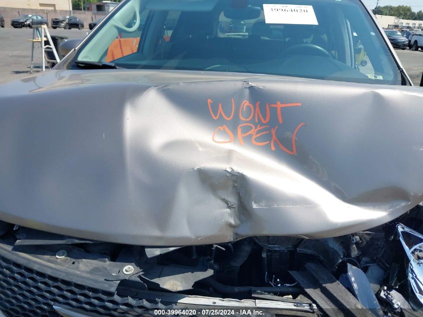 2017 Chrysler Pacifica Touring VIN: 2C4RC1DG2HR840553 Lot: 39964020