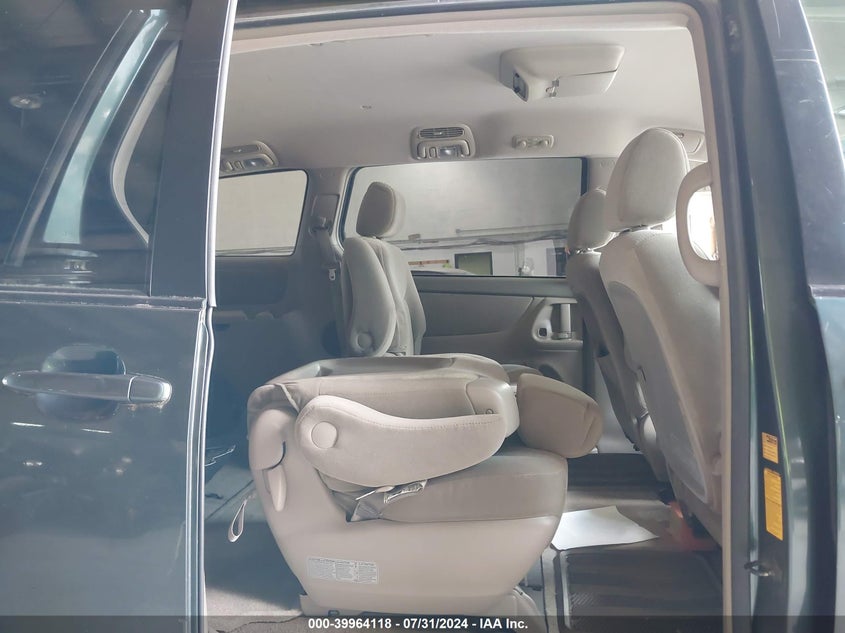 2005 Toyota Sienna Le VIN: 5TDZA23C65S384442 Lot: 39964118