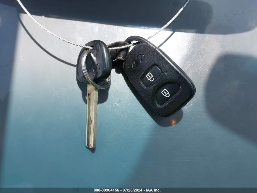 2013 Hyundai Accent Se VIN: KMHCU5AE4DU087856 Lot: 39964156