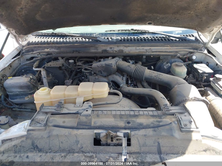 1999 Ford F-250 Lariat/Xl/Xlt VIN: 1FTNX21L8XEB85210 Lot: 39964158