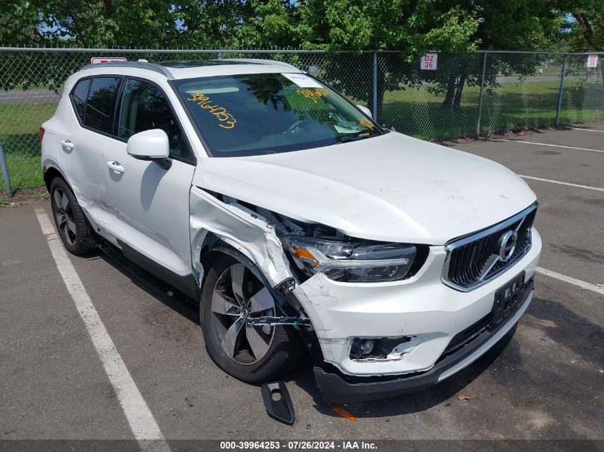 2021 Volvo Xc40 T5 Momentum VIN: YV4162UKXM2492313 Lot: 39964253