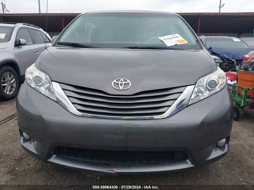 2013 Toyota Sienna Limited V6 7 Passenger/Xle V6 7 Passenger Auto Access Seat/Xle V6 8 Passenger VIN: 5TDYK3DC1DS358326 Lot: 39964308