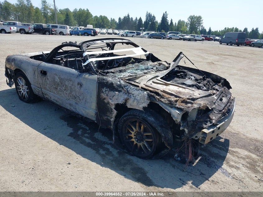 2003 Ford Thunderbird VIN: 1FAHP60A13Y106737 Lot: 39964552