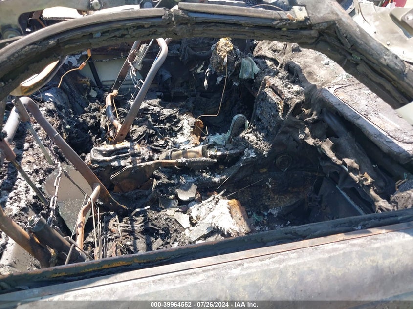 2003 Ford Thunderbird VIN: 1FAHP60A13Y106737 Lot: 39964552