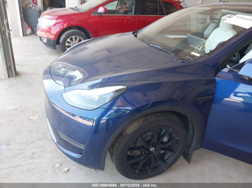 2022 Tesla Model Y VIN: 7SAYGAEE6NF524256 Lot: 64983634