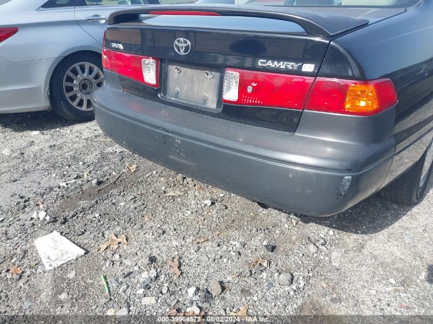 2000 Toyota Camry Ce/Le/Xle VIN: 4T1BG22K5YU682226 Lot: 39964572